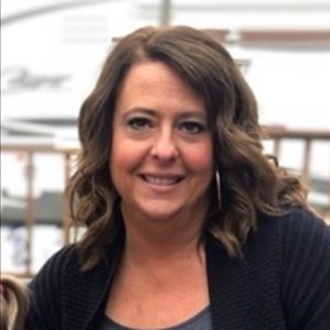 Meet your Posher, Lynley